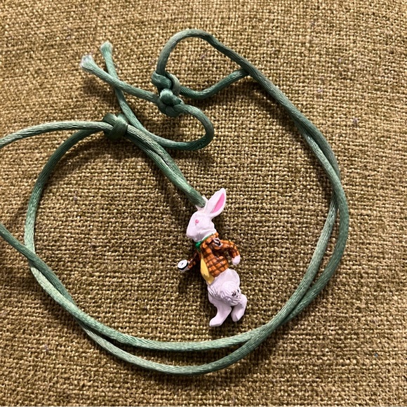 Hantel Vintage Victorian Alice In Wonderland Miniature Pendant Jointed Moving - Picture 5 of 9